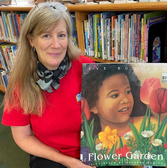 Meet your Posher, Janice - Picture 2 of 5